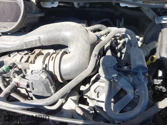 ✅ 2020 Ford Transit Cargo • VIN: 1FTBR3X81LKB60313 • Lot: 43291712. Wystawiony na IAAI z przebiegiem 92 015 mil. Bezpłatny archiwum sprzedaży aukcyjnych z USA i szczegółowy raport historii pojazdu na DreamBid. Zdjęcie 10.