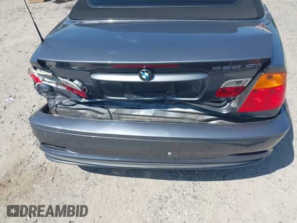 2001 BMW 3 Series 330Ci с VIN WBABS53431JU85127, выставлен на аукционе IAAI как лот 42582464 с пробегом 78 812 миль миль и . История ставок и продаж доступна на DreamBid. Изображение 19.