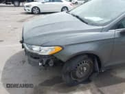 ✅ 2019 Ford Fusion S • VIN: 3FA6P0G7XKR102326 • Лот: 41920850. Опубликован ранее на IAAI с пробегом 93 002 миль. Бесплатный доступ к архиву аукционных продаж из США и подробный отчёт об истории автомобиля на DreamBid. Изображение 18.