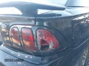 ✅ 1998 Ford Mustang • VIN: 1FAFP4046WF268384 • Lot: 43728255. Wystawiony na IAAI z przebiegiem 137 196 mil. Bezpłatny archiwum sprzedaży aukcyjnych z USA i szczegółowy raport historii pojazdu na DreamBid. Zdjęcie 6.