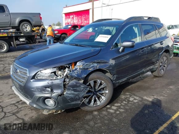 ✅ 2017 Subaru Outback Limited • VIN: 4S4BSANC6H3360651 • Лот: 43550806. Опубликован ранее на IAAI с пробегом 151 962 миль. Бесплатный доступ к архиву аукционных продаж из США и подробный отчёт об истории автомобиля на DreamBid. Изображение 17.
