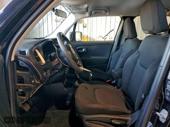 ✅ 2017 Jeep Renegade Sport • VIN: ZACCJBAB9HPG59738 • Lot: 93635845. Wystawiony na Copart z przebiegiem 130 949 mil. Bezpłatny archiwum sprzedaży aukcyjnych z USA i szczegółowy raport historii pojazdu na DreamBid. Zdjęcie 7.