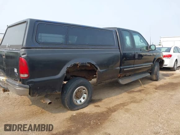 ✅ 1999 Ford F-250 XL • VIN: 1FTNX21L9XED96965 • Лот: 42405716. Опубликован ранее на IAAI с пробегом 222 072 миль. Бесплатный доступ к архиву аукционных продаж из США и подробный отчёт об истории автомобиля на DreamBid. Изображение 4.