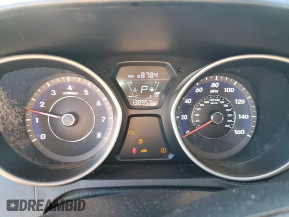 ✅ 2015 Hyundai Elantra SE • VIN: 5NPDH4AE9FH582378 • Lot: 89451615. Listed on Copart with 138,957 mi. Free auction sales archive from the USA and detailed vehicle history report at DreamBid. Image 9.