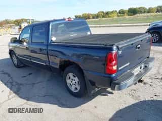 2006 Chevrolet Silverado 1500 LT1 с VIN 2GCEC13T961135807, выставлен на аукционе IAAI как лот 43559809 с пробегом 437 001 миль миль и . История ставок и продаж доступна на DreamBid. Изображение 3.