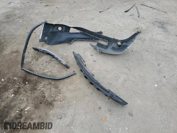 2006 Chevrolet Malibu LTZ с VIN 1G1ZU53846F183928, выставлен на аукционе Copart как лот 71655475 с пробегом 213 509 миль миль и Списание • Salvage title. История ставок и продаж доступна на DreamBid. Изображение 12.