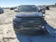 ✅ 2023 Ford Explorer XLT • VIN: 1FMSK7DH5PGC42548 • Lot: 86711805. Wystawiony na Copart z przebiegiem 31 213 mil. Bezpłatny archiwum sprzedaży aukcyjnych z USA i szczegółowy raport historii pojazdu na DreamBid. Zdjęcie 5.