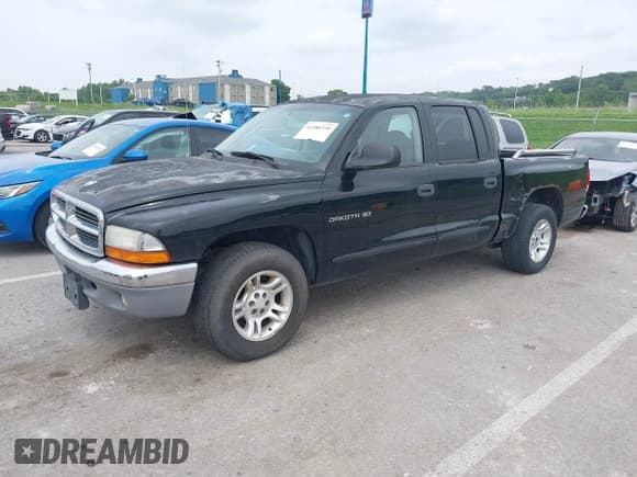 ✅ 2001 Dodge Dakota Sport • VIN: 1B7HL2AN11S314794 • Lot: 42280339. Wystawiony na IAAI z przebiegiem 180 239 mil. Bezpłatny archiwum sprzedaży aukcyjnych z USA i szczegółowy raport historii pojazdu na DreamBid. Zdjęcie 2.