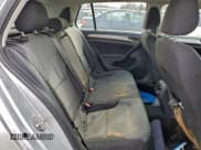 ✅ 2016 Volkswagen Golf SE • VIN: WVWKP7AU0GW914514 • Lot: 94174835. Wystawiony na Copart z przebiegiem 143 211 mil. Bezpłatny archiwum sprzedaży aukcyjnych z USA i szczegółowy raport historii pojazdu na DreamBid. Zdjęcie 10.