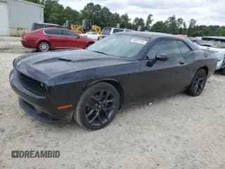 ✅ 2019 Dodge Challenger SXT • VIN: 2C3CDZAGXKH503572 • Lot: 63833164. Wystawiony na Copart z przebiegiem 67 401 mil. Bezpłatny archiwum sprzedaży aukcyjnych z USA i szczegółowy raport historii pojazdu na DreamBid. Zdjęcie 1.