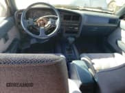 ✅ 1990 Toyota 4Runner • VIN: JT3VN29V4L0003235 • Lot: 50658985. Wystawiony na Copart z przebiegiem 158 033 mil. Bezpłatny archiwum sprzedaży aukcyjnych z USA i szczegółowy raport historii pojazdu na DreamBid. Zdjęcie 8.