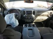 ✅ 2020 Chevrolet Silverado 1500 LT • VIN: 1GCRWCED3LZ333585 • Lot: 82338155. Wystawiony na Copart z przebiegiem 200 237 mil. Bezpłatny archiwum sprzedaży aukcyjnych z USA i szczegółowy raport historii pojazdu na DreamBid. Zdjęcie 8.