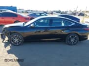 ✅ 2025 Lexus ES 300h • VIN: 58ADA1C19SU073926 • Lot: 43551675. Wystawiony na IAAI z przebiegiem 6 446 mil. Bezpłatny archiwum sprzedaży aukcyjnych z USA i szczegółowy raport historii pojazdu na DreamBid. Zdjęcie 15.