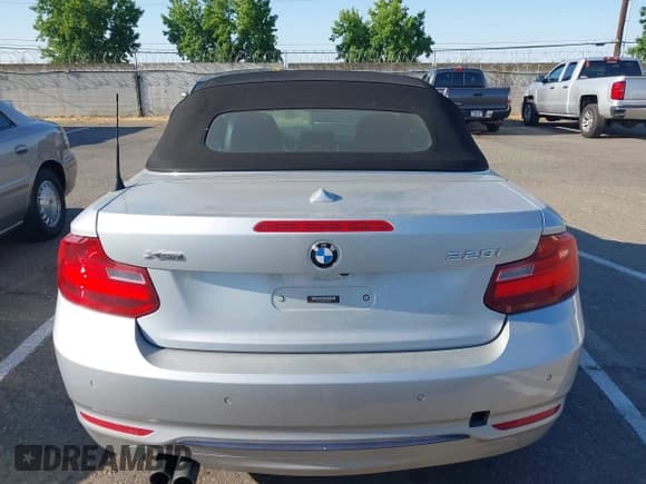 ✅ 2016 BMW 2 Series 228i xDrive • VIN: WBA1L9C56GV325656 • Lot: 42655006. Wystawiony na IAAI z przebiegiem 108 519 mil. Bezpłatny archiwum sprzedaży aukcyjnych z USA i szczegółowy raport historii pojazdu na DreamBid. Zdjęcie 16.