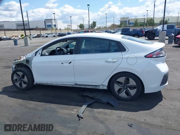 ✅ 2020 Hyundai Ioniq Limited • VIN: KMHC05LC3LU233962 • Lot: 41864980. Wystawiony na IAAI z przebiegiem 111 258 mil. Bezpłatny archiwum sprzedaży aukcyjnych z USA i szczegółowy raport historii pojazdu na DreamBid. Zdjęcie 15.