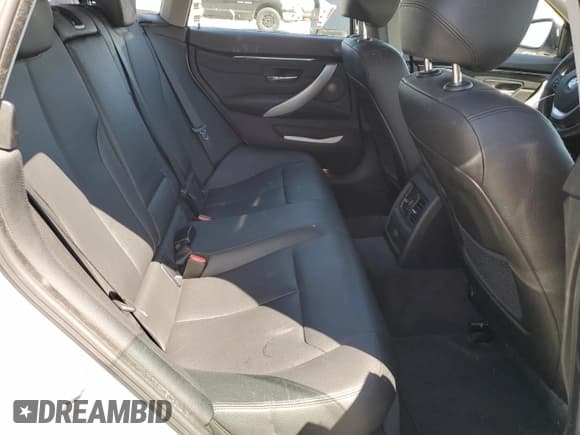 ✅ 2015 BMW 4 Series 428i • VIN: WBA4A9C52FGL86475 • Lot: 70257175. Listed on Copart with 51,357 mi. Free auction sales archive from the USA and detailed vehicle history report at DreamBid. Image 10.