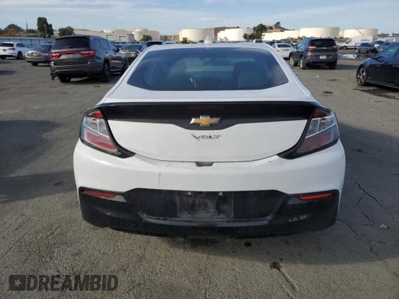 ✅ 2018 Chevrolet Volt LT • VIN: 1G1RC6S52JU105880 • Lot: 77753963. Wystawiony na Copart z przebiegiem 106 973 mil. Bezpłatny archiwum sprzedaży aukcyjnych z USA i szczegółowy raport historii pojazdu na DreamBid. Zdjęcie 6.
