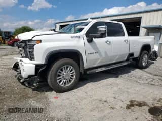 2020 Chevrolet Silverado 3500HD High Country z VIN 1GC4YVEY1LF191354, wystawiony jako Copart lot #83936115 z przebiegiem 78 074 mil mil oraz Szkoda całkowita • Salvage title. Historia ofert i sprzedaży dostępna na DreamBid. Obrazek 1.
