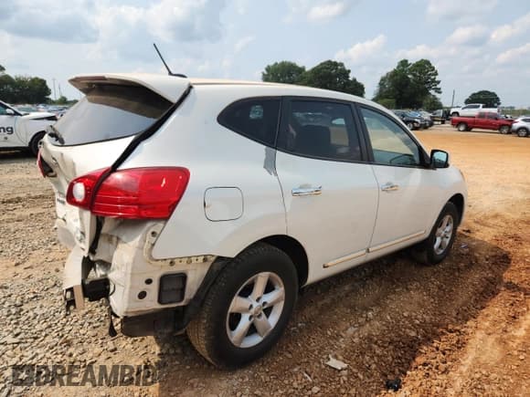 ✅ 2013 Nissan Rogue S • VIN: JN8AS5MT1DW526077 • Лот: 70225455. Опубликован ранее на Copart с пробегом 79 765 миль. Бесплатный доступ к архиву аукционных продаж из США и подробный отчёт об истории автомобиля на DreamBid. Изображение 3.