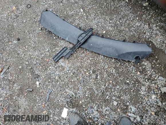 ✅ 2014 Hyundai Genesis Coupe Ultimate • VIN: KMHHU6KJ5EU118430 • Lot: 80327065. Listed on Copart with 98,263 mi. Free auction sales archive from the USA and detailed vehicle history report at DreamBid. Image 12.