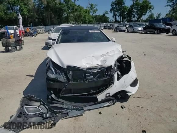✅ 2015 Mercedes-Benz E 400 • VIN: WDDKK6FF4FF300928 • Lot: 53260175. Listed on Copart with 65,194 mi. Free auction sales archive from the USA and detailed vehicle history report at DreamBid. Image 11.