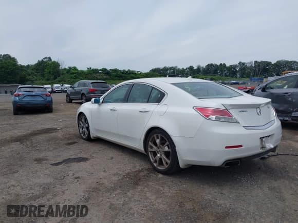 ✅ 2012 Acura TL Advance • VIN: 19UUA9F7XCA009523 • Lot: 42697727. Listed on IAAI with 203,273 mi. Free auction sales archive from the USA and detailed vehicle history report at DreamBid. Image 3.