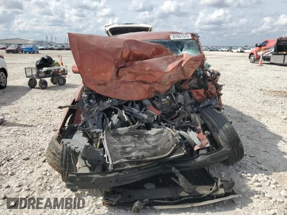 ✅ 2016 Hyundai Santa Fe • VIN: 5XYZT3LB3GG318650 • Lot: 87057575. Listed on Copart with Not provided. Free auction sales archive from the USA and detailed vehicle history report at DreamBid. Image 5.