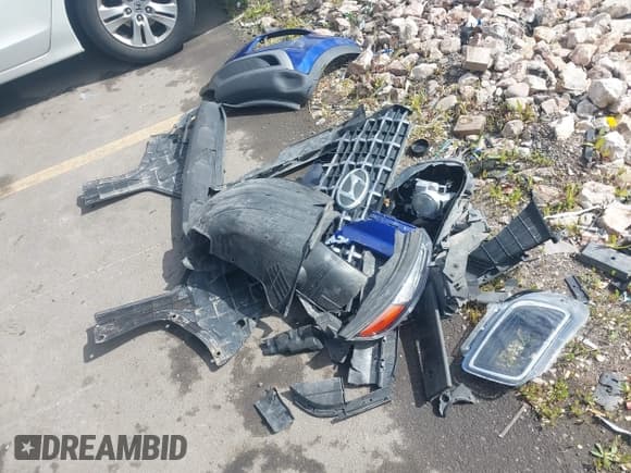 ✅ 2020 Hyundai Venue SEL • VIN: KMHRC8A38LU030426 • Lot: 42153324. Listed on IAAI with 55,339 mi. Free auction sales archive from the USA and detailed vehicle history report at DreamBid. Image 12.