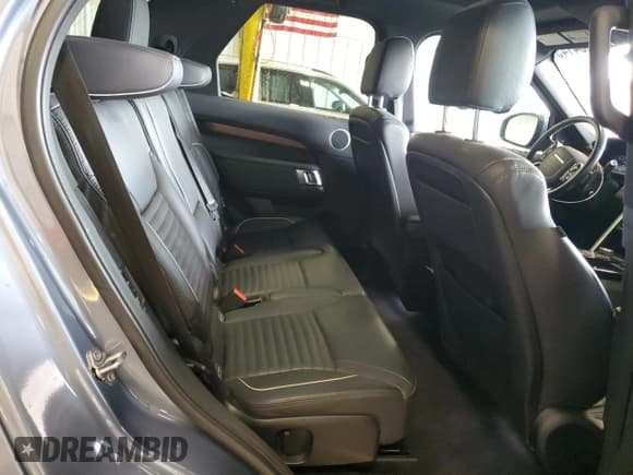 ✅ 2019 Land Rover Discovery HSE • VIN: SALRR2RV1KA086285 • Lot: 90234145. Wystawiony na Copart z przebiegiem 108 923 mil. Bezpłatny archiwum sprzedaży aukcyjnych z USA i szczegółowy raport historii pojazdu na DreamBid. Zdjęcie 11.