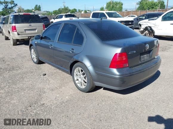 ✅ 2003 Volkswagen Jetta GLS • VIN: 3VWSP69M73M191976 • Lot: 42659593. Listed on IAAI with 307,544 mi. Free auction sales archive from the USA and detailed vehicle history report at DreamBid. Image 3.