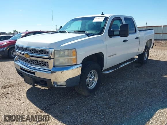 ✅ 2008 Chevrolet Silverado 2500HD 1LT • VIN: 1GCHC23668F121517 • Lot: 42783735. Wystawiony na IAAI z przebiegiem 256 197 mil. Bezpłatny archiwum sprzedaży aukcyjnych z USA i szczegółowy raport historii pojazdu na DreamBid. Zdjęcie 2.