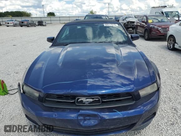 ✅ 2011 Ford Mustang V6 • VIN: 1ZVBP8EM2B5130993 • Lot: 68517615. Listed on Copart with 32,829 mi. Free auction sales archive from the USA and detailed vehicle history report at DreamBid. Image 5.