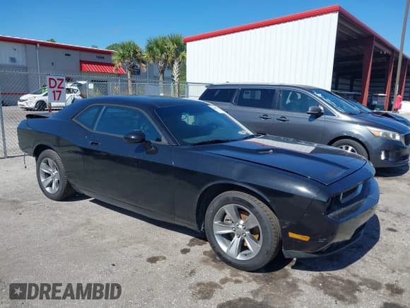 ✅ 2010 Dodge Challenger SE • VIN: 2B3CJ4DV9AH238502 • Lot: 39465663. Wystawiony na IAAI z przebiegiem 139 542 mil. Bezpłatny archiwum sprzedaży aukcyjnych z USA i szczegółowy raport historii pojazdu na DreamBid. Zdjęcie 1.