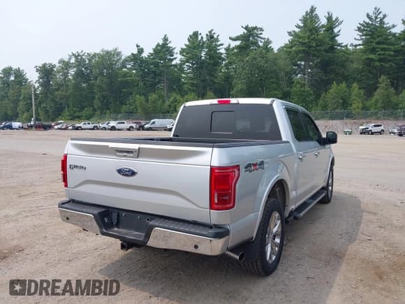 ✅ 2015 Ford F-150 XLT • VIN: 1FTEW1EG6FKE01100 • Lot: 42881321. Wystawiony na IAAI z przebiegiem 176 520 mil. Bezpłatny archiwum sprzedaży aukcyjnych z USA i szczegółowy raport historii pojazdu na DreamBid. Zdjęcie 4.