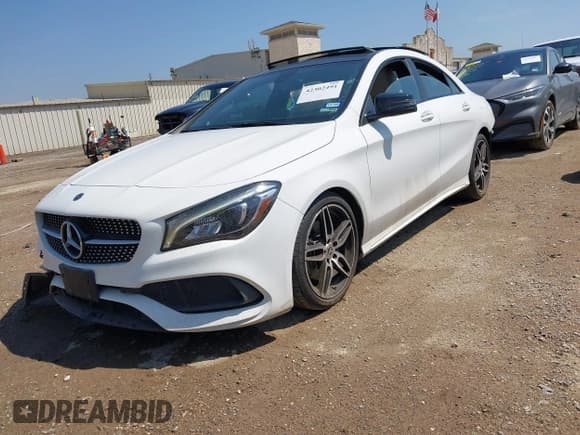 ✅ 2019 Mercedes-Benz CLA 250 • VIN: WDDSJ4EB1KN726095 • Лот: 42302491. Опубликован ранее на IAAI с пробегом 78 338 миль. Бесплатный доступ к архиву аукционных продаж из США и подробный отчёт об истории автомобиля на DreamBid. Изображение 2.