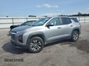 ✅ 2025 Chevrolet Equinox FWD LT • VIN: 3GNAXHEGXSL102987 • Lot: 70040305. Wystawiony na Copart z przebiegiem 17 526 mil. Bezpłatny archiwum sprzedaży aukcyjnych z USA i szczegółowy raport historii pojazdu na DreamBid. Zdjęcie 1.