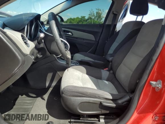 ✅ 2015 Chevrolet Cruze LS • VIN: 1G1PA5SH9F7185749 • Lot: 83869125. Listed on Copart with 139,634 mi. Free auction sales archive from the USA and detailed vehicle history report at DreamBid. Image 7.