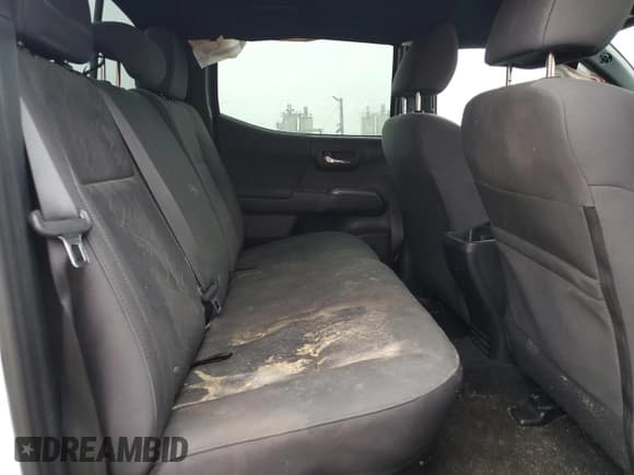 ✅ 2019 Toyota Tacoma SR5 • VIN: 3TMBZ5DNXKM020905 • Lot: 58815775. Listed on Copart with 46,912 mi. Free auction sales archive from the USA and detailed vehicle history report at DreamBid. Image 10.