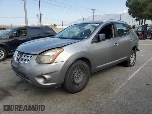 ✅ 2015 Nissan Rogue S • VIN: JN8AS5MTXFW666373 • Lot: 65245095. Wystawiony na Copart z przebiegiem 139 055 mil. Bezpłatny archiwum sprzedaży aukcyjnych z USA i szczegółowy raport historii pojazdu na DreamBid. Zdjęcie 1.