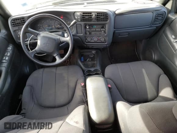 ✅ 2004 Chevrolet S-10 LS • VIN: 1GCDT13X44K147701 • Лот: 87379474. Опубликован ранее на Copart с пробегом 151 106 миль. Бесплатный доступ к архиву аукционных продаж из США и подробный отчёт об истории автомобиля на DreamBid. Изображение 8.