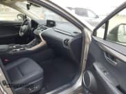 ✅ 2020 Lexus NX 300 • VIN: JTJDARDZ6L2222981 • Lot: 43099292. Wystawiony na IAAI z przebiegiem 78 504 mil. Bezpłatny archiwum sprzedaży aukcyjnych z USA i szczegółowy raport historii pojazdu na DreamBid. Zdjęcie 5.