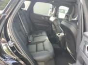 ✅ 2018 Volvo XC60 Momentum • VIN: YV4A22RK9J1047048 • Лот: 62816275. Опубликован ранее на Copart с пробегом 70 756 миль. Бесплатный доступ к архиву аукционных продаж из США и подробный отчёт об истории автомобиля на DreamBid. Изображение 11.