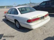 ✅ 1996 Ford Crown Victoria LX • VIN: 2FALP74W3TX130673 • Лот: 42759121. Опубликован ранее на IAAI с пробегом 230 964 миль. Бесплатный доступ к архиву аукционных продаж из США и подробный отчёт об истории автомобиля на DreamBid. Изображение 3.