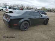✅ 2022 Dodge Challenger R/T Scat Pack Widebody • VIN: 2C3CDZFJ5NH171761 • Lot: 46914593. Wystawiony na Copart z przebiegiem 5 089 mil. Bezpłatny archiwum sprzedaży aukcyjnych z USA i szczegółowy raport historii pojazdu na DreamBid. Zdjęcie 3.