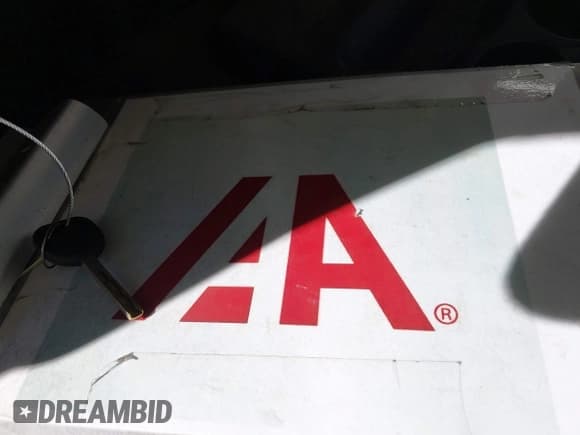 ✅ 2016 Chevrolet Express Cargo • VIN: 1GCZGHFG8G1288053 • Lot: 43574100. Listed on IAAI with 265,261 mi. Free auction sales archive from the USA and detailed vehicle history report at DreamBid. Image 11.