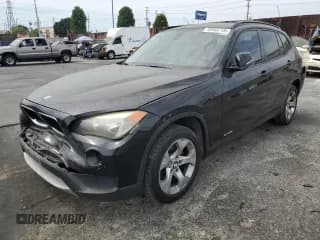 ✅ 2013 BMW X1 28i • VIN: WBAVM1C56DVW41747 • Лот: 70955715. Опубликован ранее на Copart с пробегом 196 916 миль. Бесплатный доступ к архиву аукционных продаж из США и подробный отчёт об истории автомобиля на DreamBid. Изображение 1.