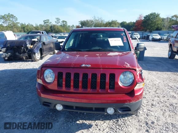 ✅ 2017 Jeep Patriot Sport • VIN: 1C4NJPBB3HD170951 • Lot: 43748360. Listed on IAAI with 126,676 mi. Free auction sales archive from the USA and detailed vehicle history report at DreamBid. Image 12.