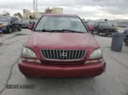 ✅ 2000 Lexus RX 300 • VIN: JT6HF10UXY0157080 • Lot: 83805335. Wystawiony na Copart z przebiegiem 225 071 mil. Bezpłatny archiwum sprzedaży aukcyjnych z USA i szczegółowy raport historii pojazdu na DreamBid. Zdjęcie 5.