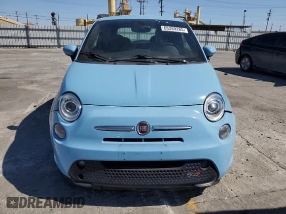 ✅ 2016 FIAT 500e • VIN: 3C3CFFGE9GT218083 • Lot: 68389285. Listed on Copart with 64,479 mi. Free auction sales archive from the USA and detailed vehicle history report at DreamBid. Image 5.