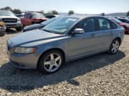 ✅ 2008 Volvo S40 2.4L • VIN: YV1MS382082382317 • Lot: 71893975. Listed on Copart with 107,148 mi. Free auction sales archive from the USA and detailed vehicle history report at DreamBid. Image 1.